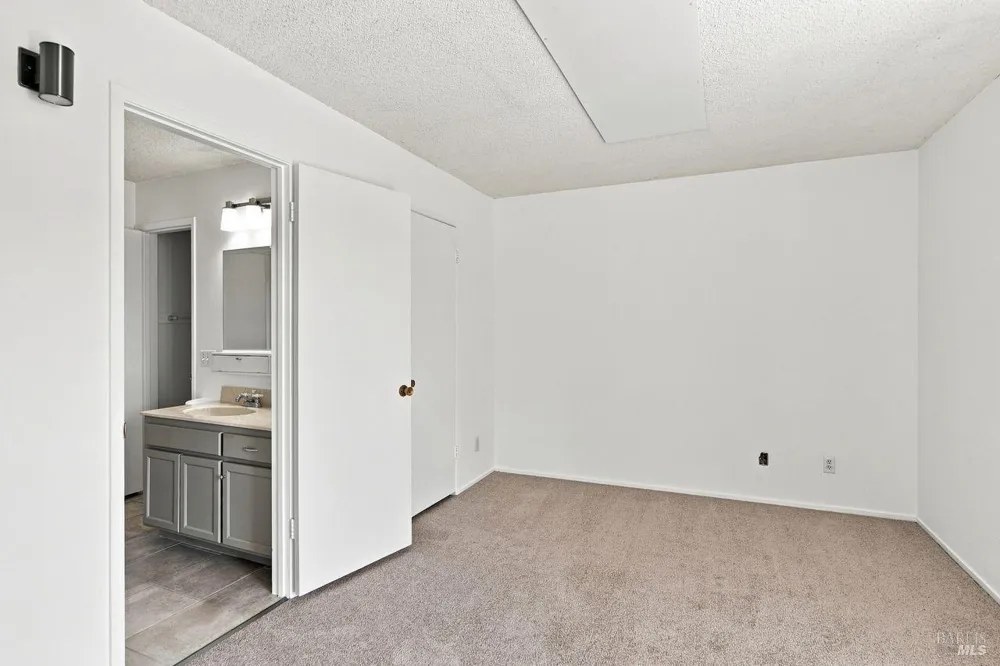 505 Larkspur Plaza Drive ##3A Larkspur, CA 94939