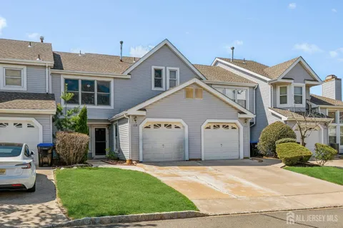 118 Magee Court