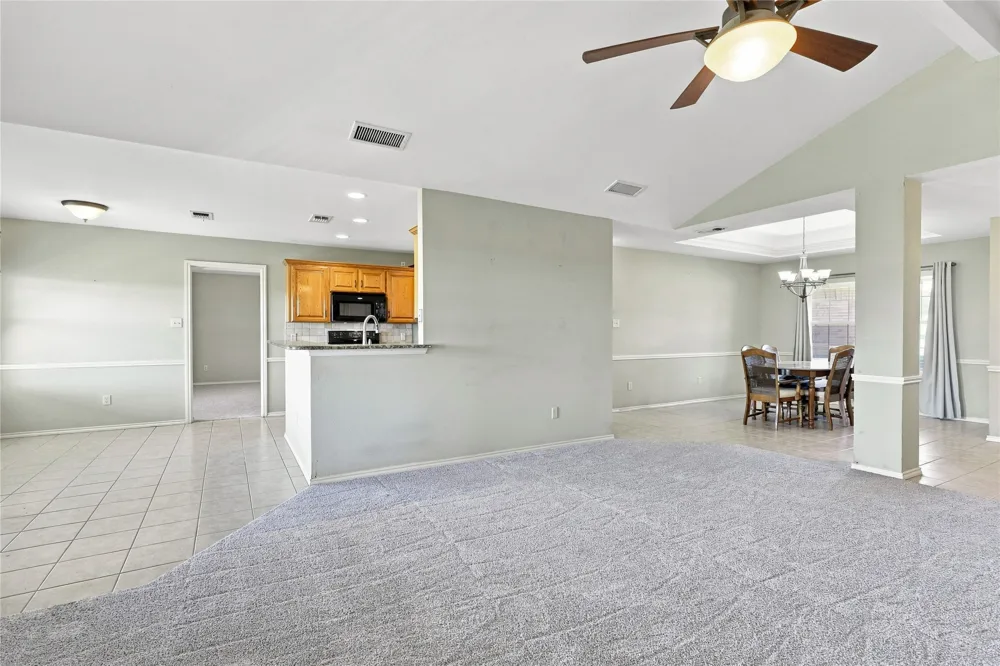 101 Cheyenne Trail Trenton, TX 75490