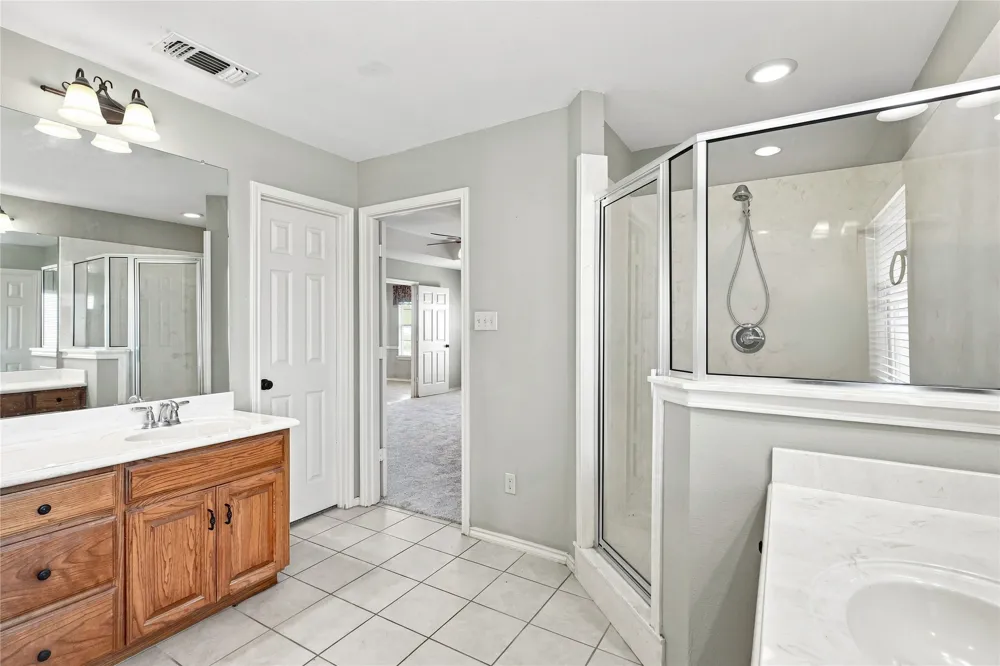 101 Cheyenne Trail Trenton, TX 75490