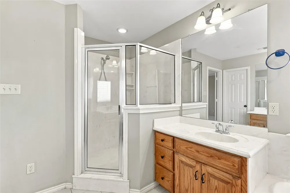 101 Cheyenne Trail Trenton, TX 75490