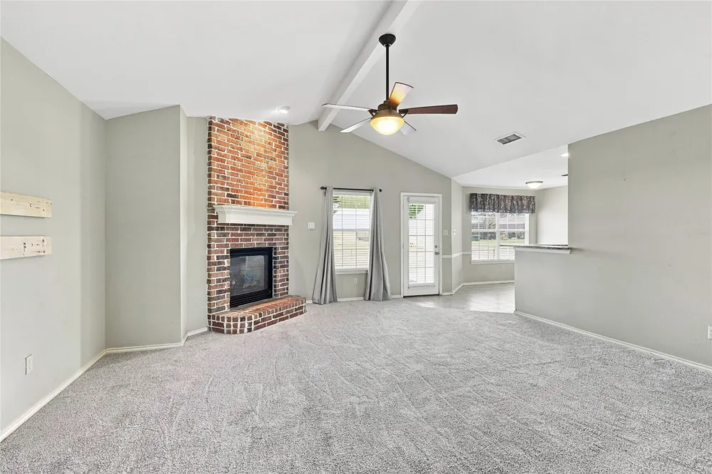 101 Cheyenne Trail Trenton, TX 75490