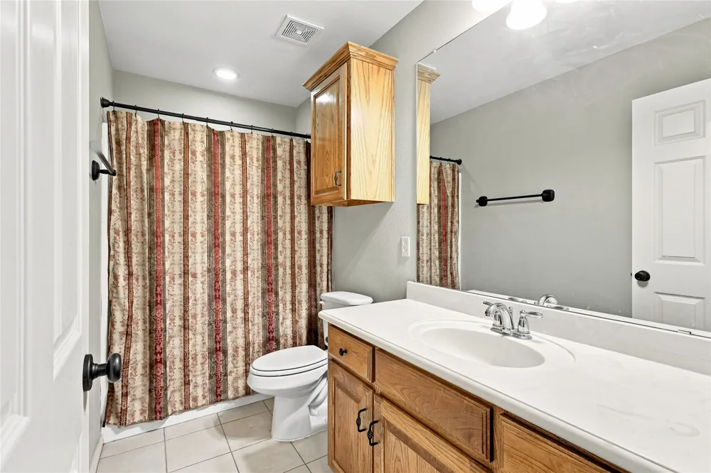 101 Cheyenne Trail Trenton, TX 75490