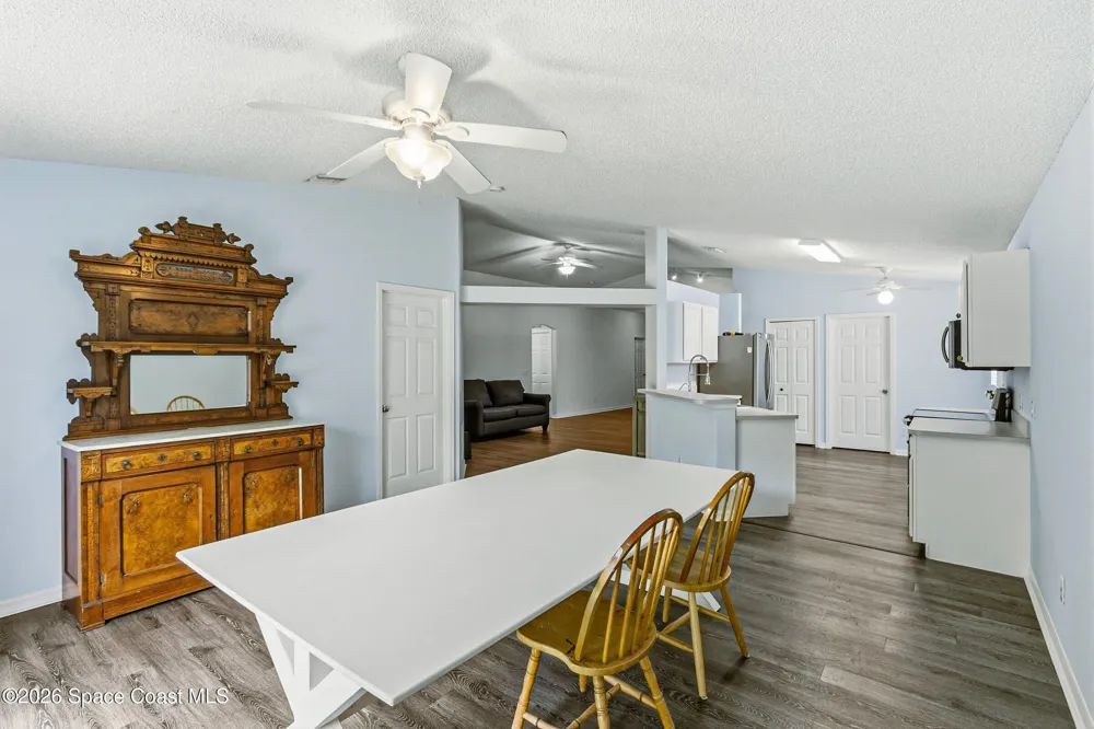 8216 100th Court Vero Beach, FL 32967