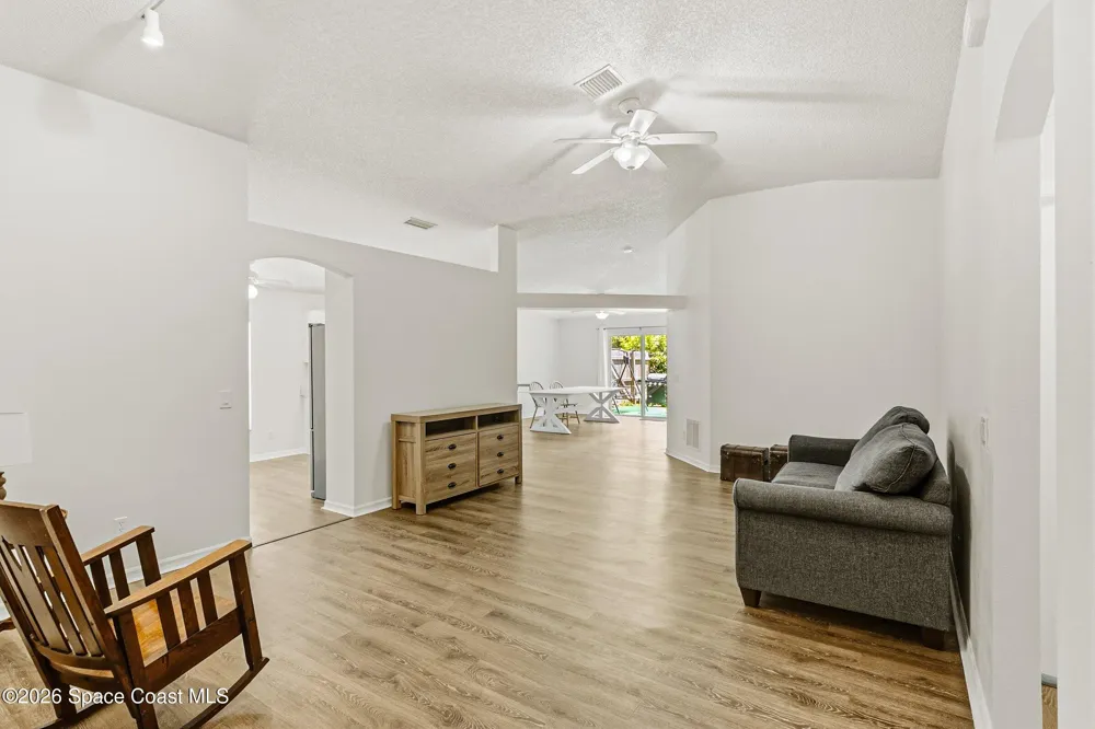 8216 100th Court Vero Beach, FL 32967