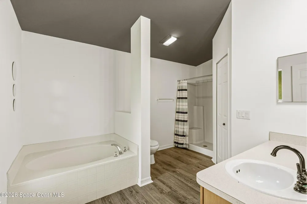 8216 100th Court Vero Beach, FL 32967
