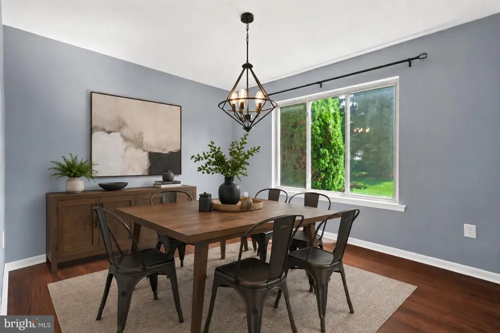 3 WINFIELD COURT Easton, PA 18045
