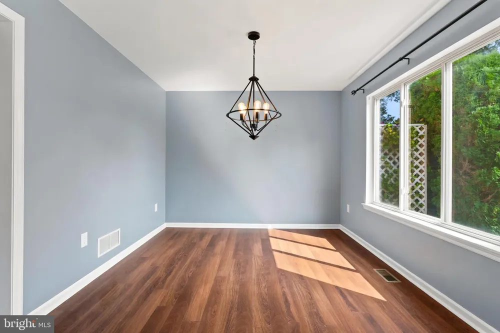 3 WINFIELD COURT Easton, PA 18045