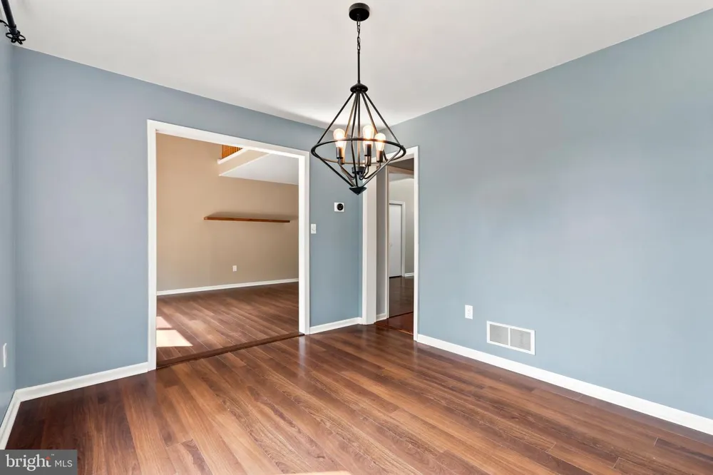 3 WINFIELD COURT Easton, PA 18045