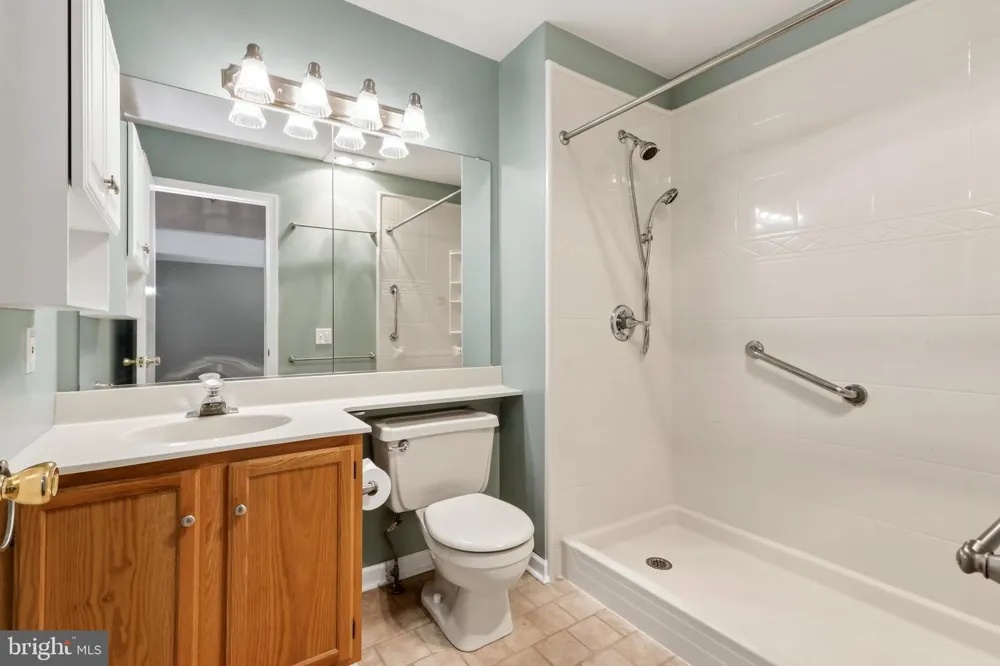 3 WINFIELD COURT Easton, PA 18045