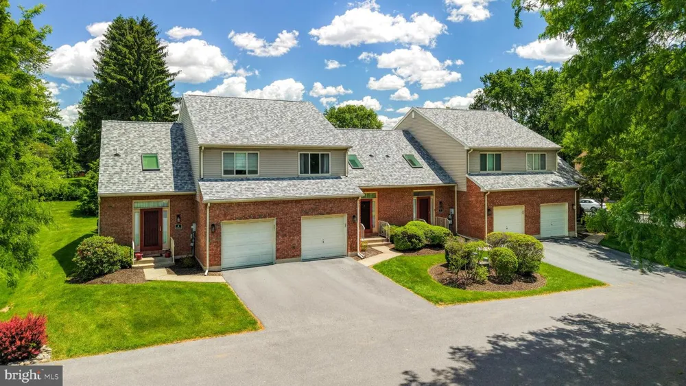 3 WINFIELD COURT Easton, PA 18045