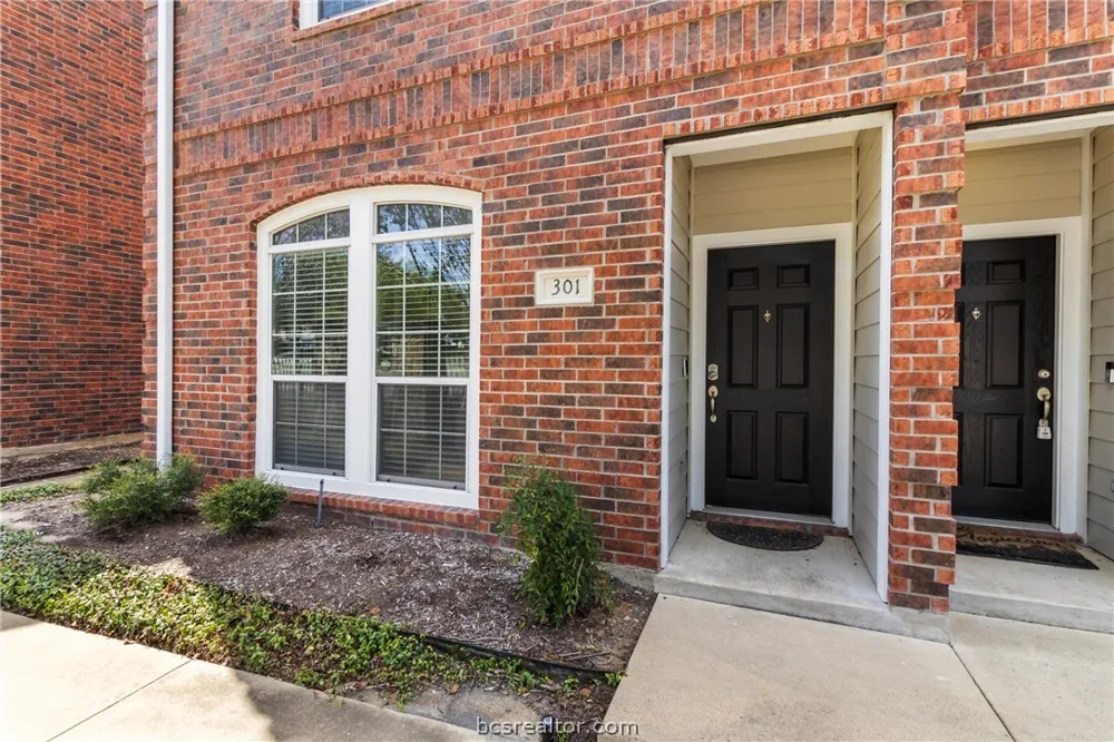 305 Holleman Drive E #301 College Station, TX 77840