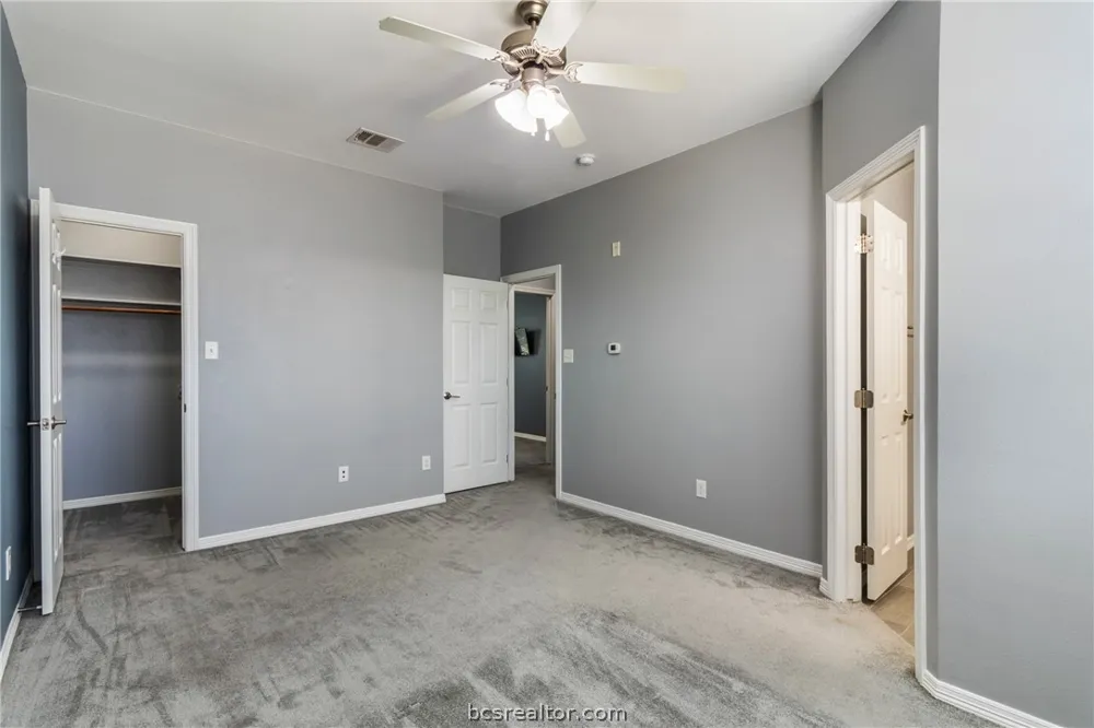 305 Holleman Drive E #301 College Station, TX 77840