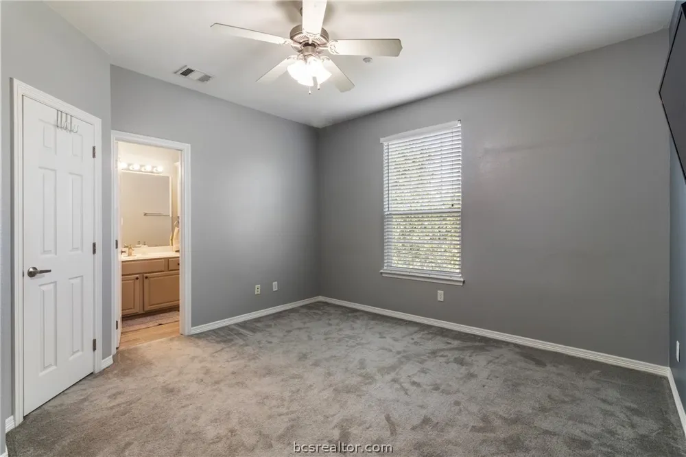305 Holleman Drive E #301 College Station, TX 77840