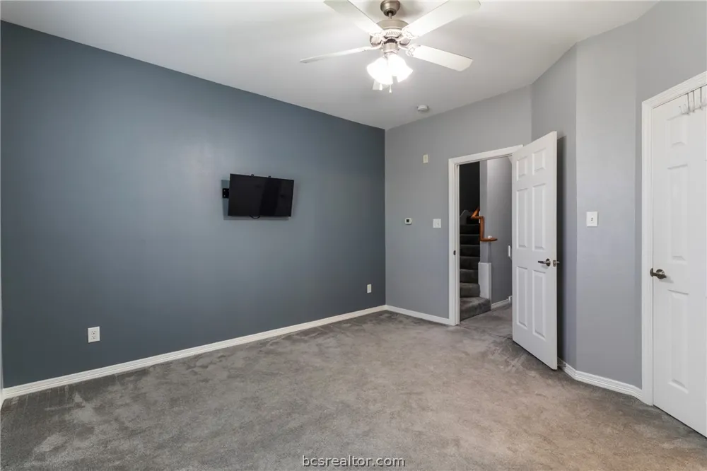 305 Holleman Drive E #301 College Station, TX 77840