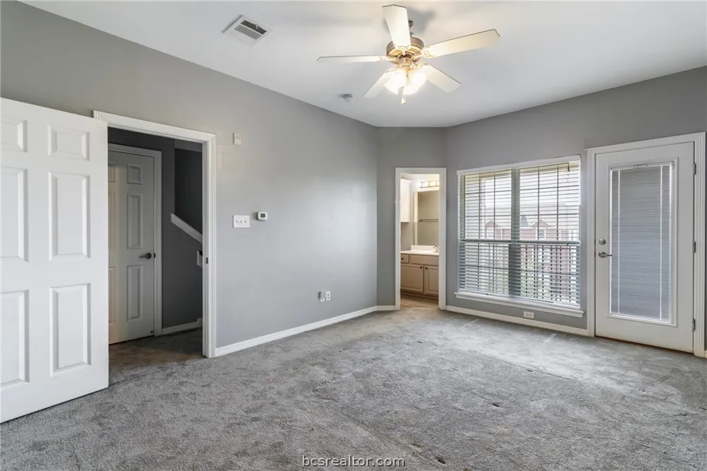 305 Holleman Drive E #301 College Station, TX 77840
