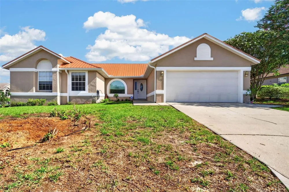 722 HUNT DRIVE Lake Wales, FL 33853