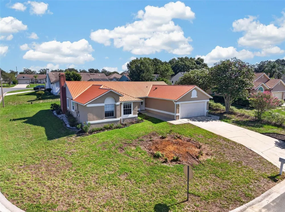 722 HUNT DRIVE Lake Wales, FL 33853