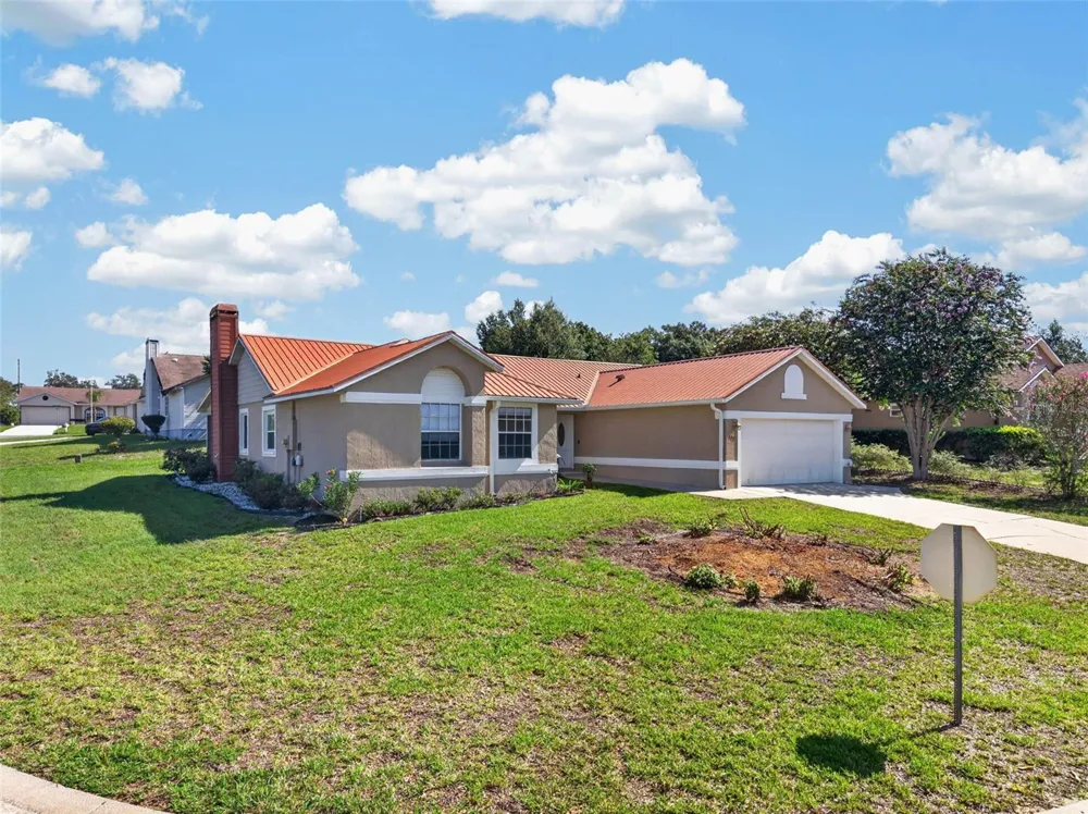 722 HUNT DRIVE Lake Wales, FL 33853
