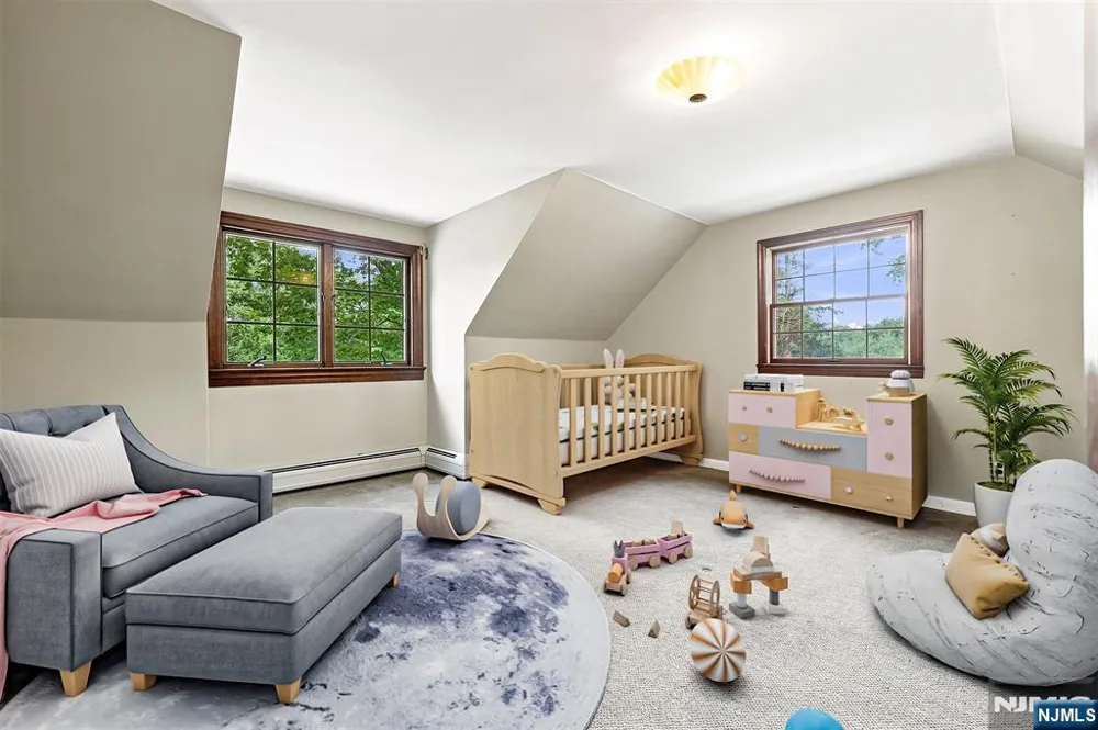 41 Crest Road Hillsdale, NJ 07642