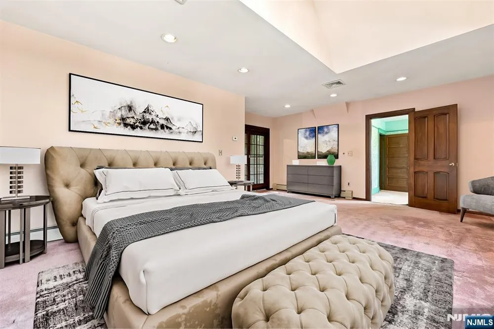 41 Crest Road Hillsdale, NJ 07642