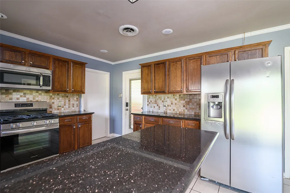 5810 Lovers Lane Shreveport, LA 71105