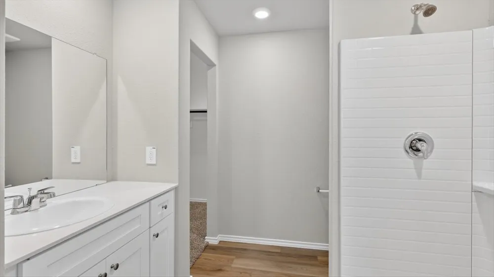 806 KING'S WAY Hillsboro, TX 76645