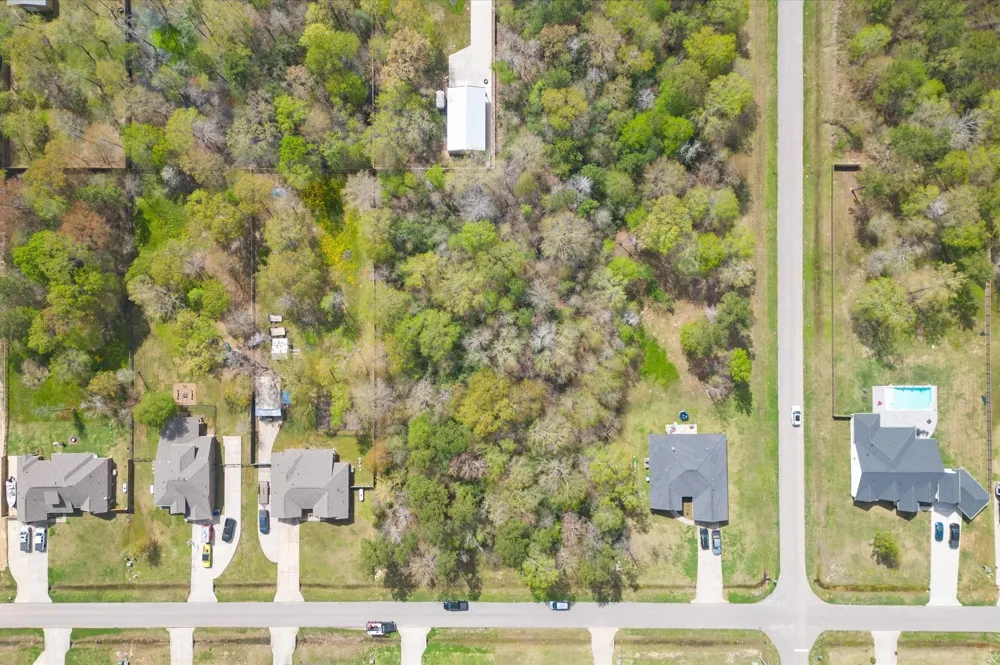 360 Road 662 Dayton, TX 77535