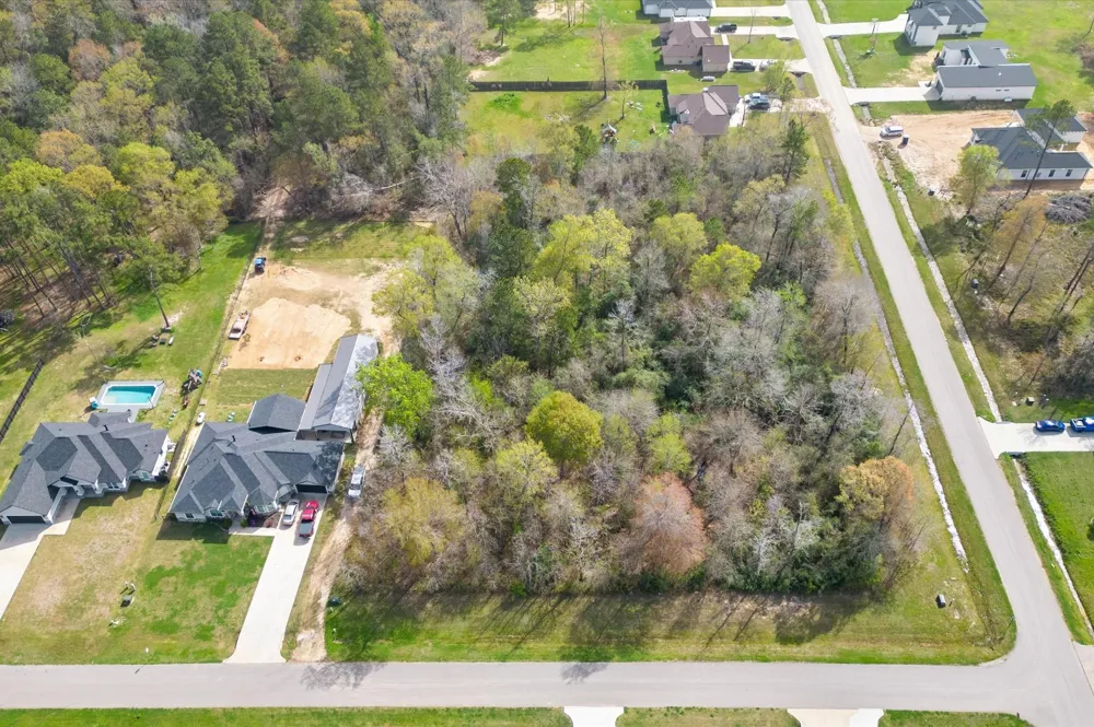 593 Road 6609 Dayton, TX 77535