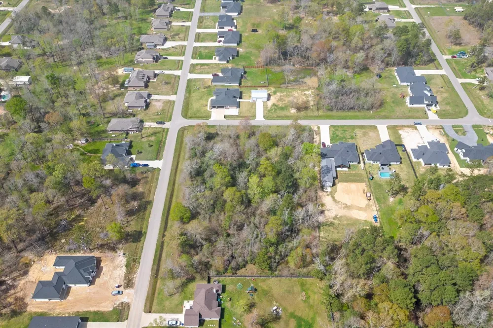 593 Road 6609 Dayton, TX 77535