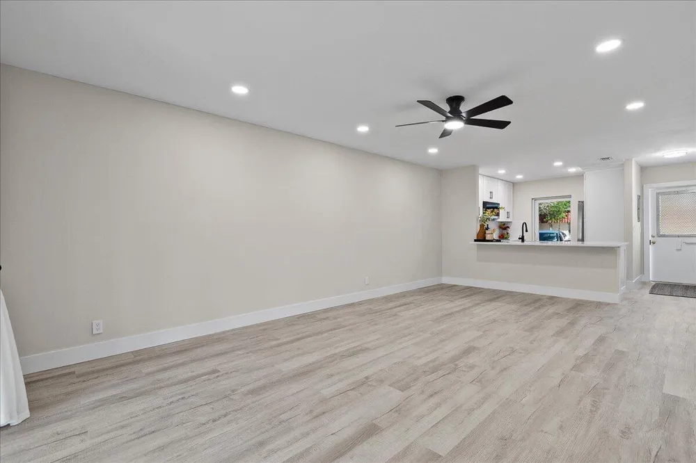 742 Nantucket Circle Lake Worth, FL 33467