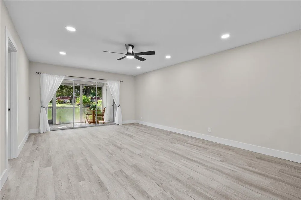 742 Nantucket Circle Lake Worth, FL 33467