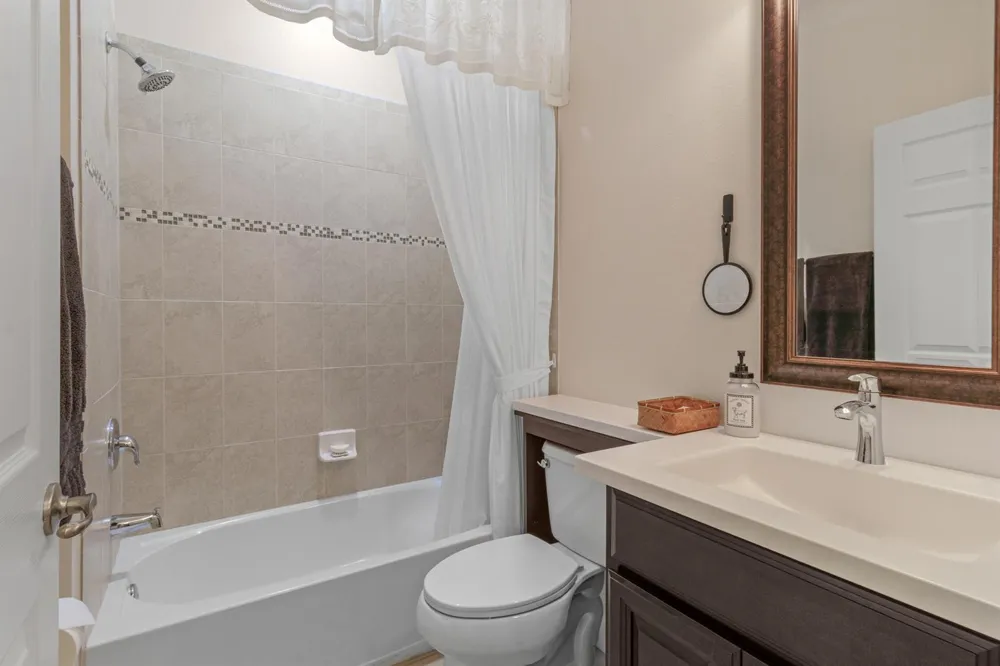 4241 Diamond Square Vero Beach, FL 32967