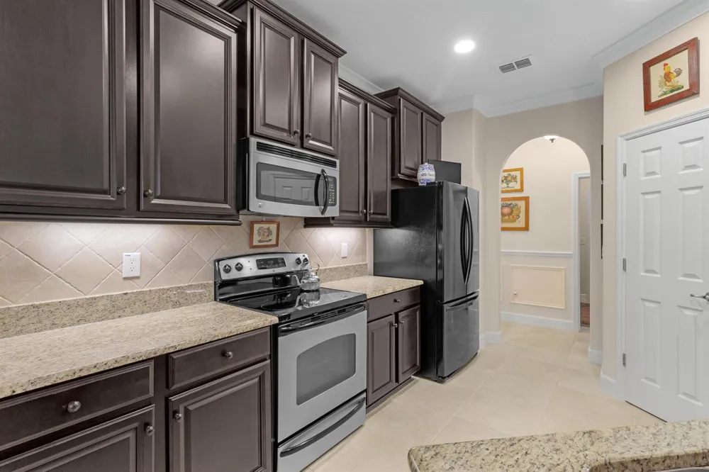 4241 Diamond Square Vero Beach, FL 32967