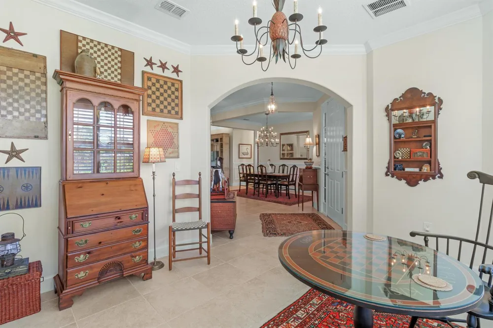 4241 Diamond Square Vero Beach, FL 32967