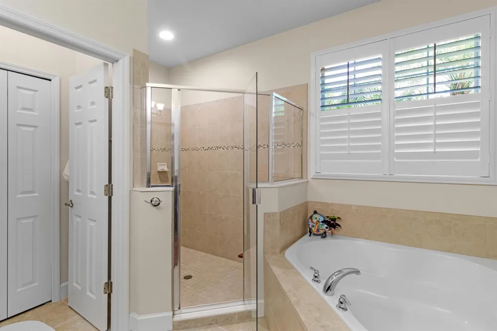 4241 Diamond Square Vero Beach, FL 32967