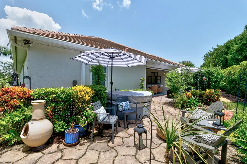 4241 Diamond Square Vero Beach, FL 32967