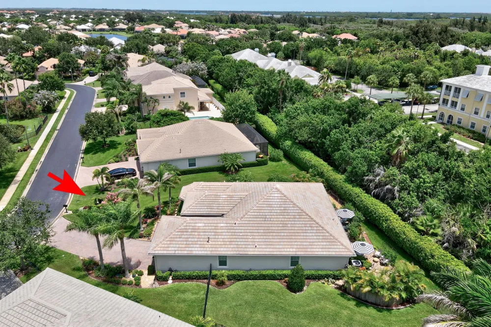 4241 Diamond Square Vero Beach, FL 32967