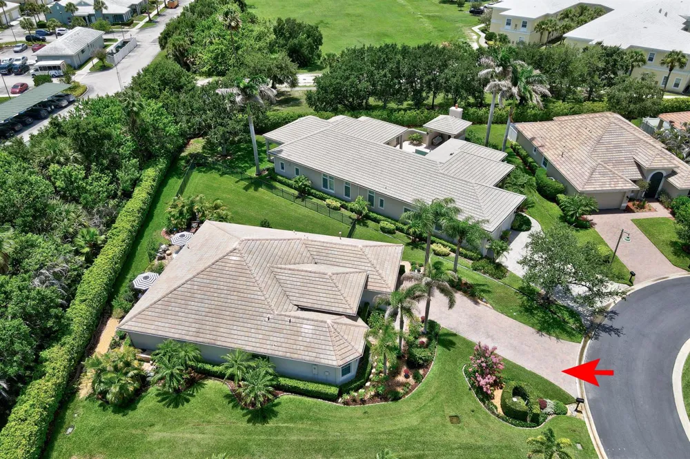 4241 Diamond Square Vero Beach, FL 32967