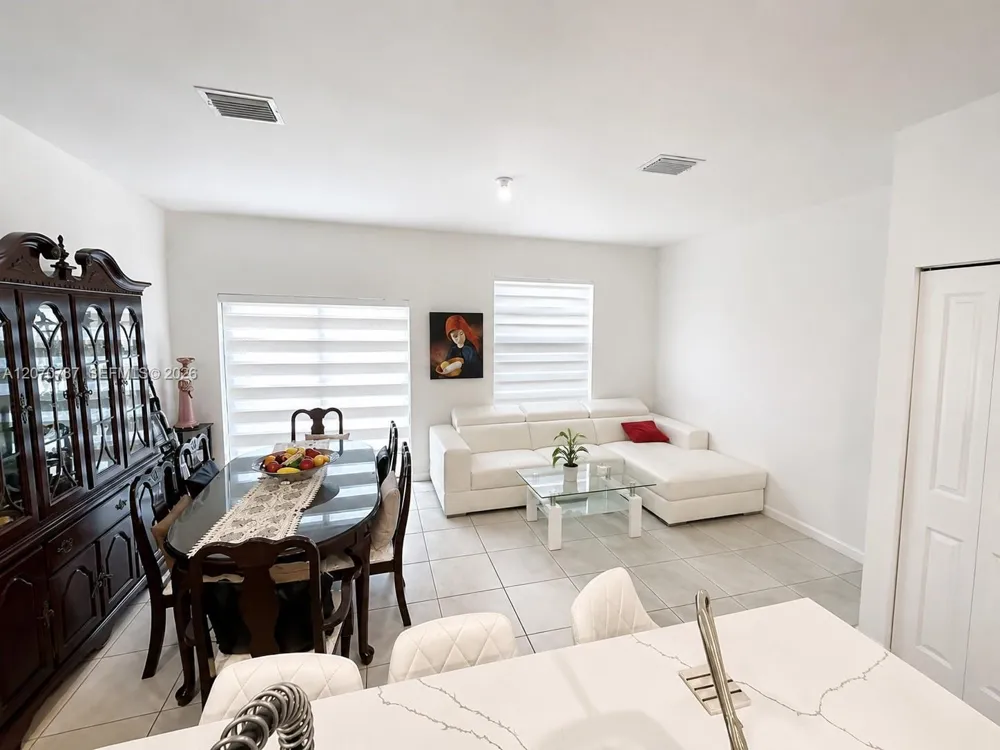 18324 SW 148th RD Miami, FL 33187