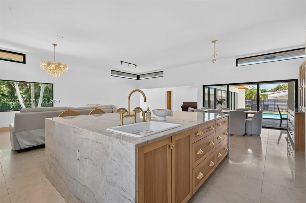 8880 SW 149th St Palmetto Bay, FL 33176