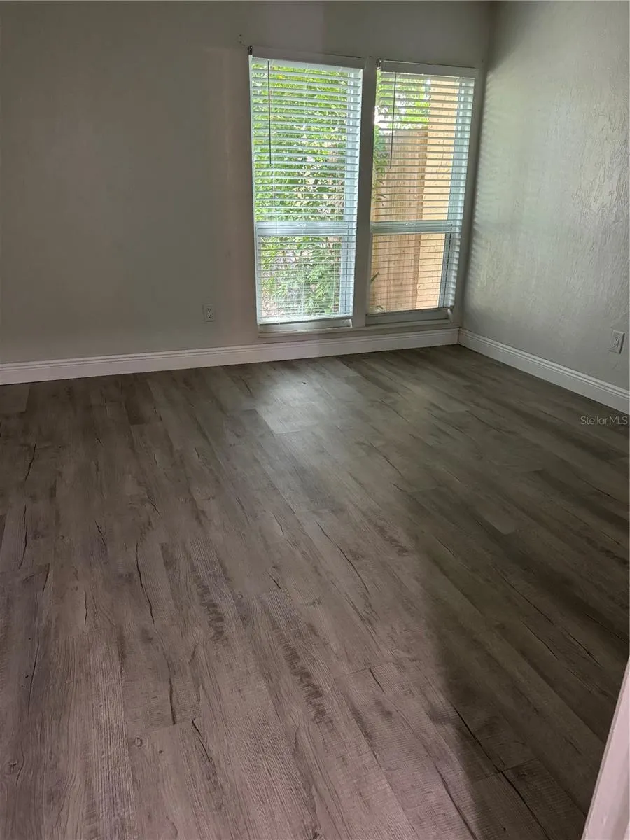 3427 CLARK RD #127 Sarasota, FL 34231