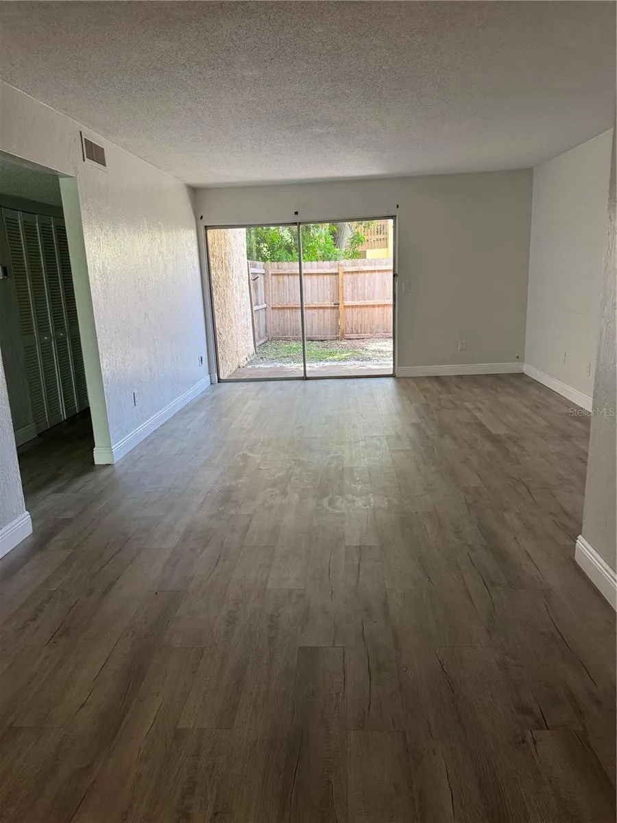 3427 CLARK RD #127 Sarasota, FL 34231