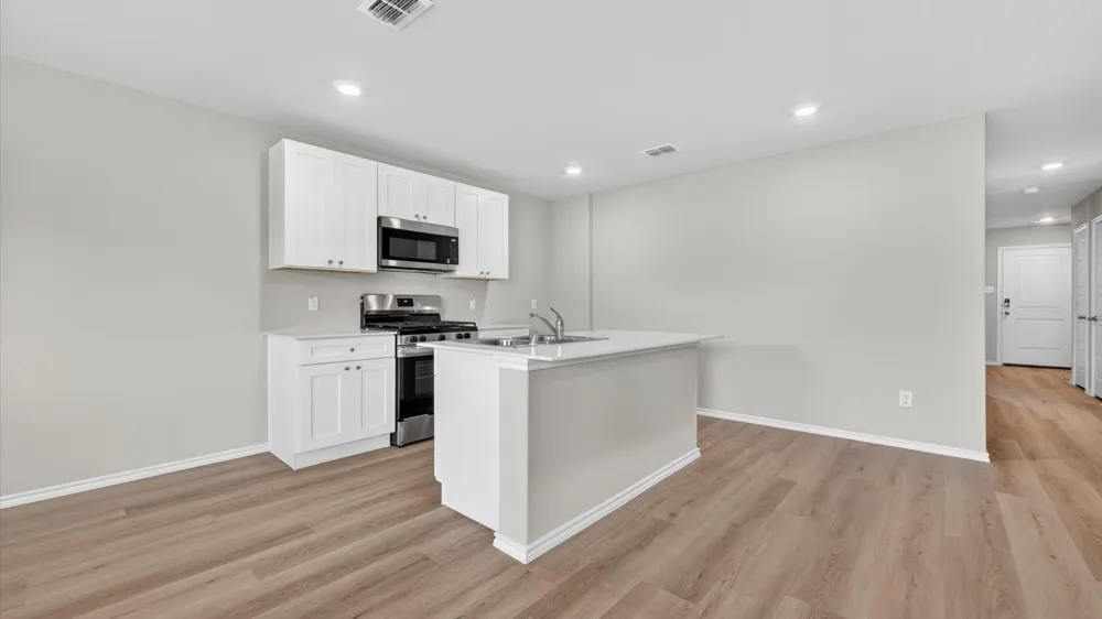 812 KING'S WAY Hillsboro, TX 76645