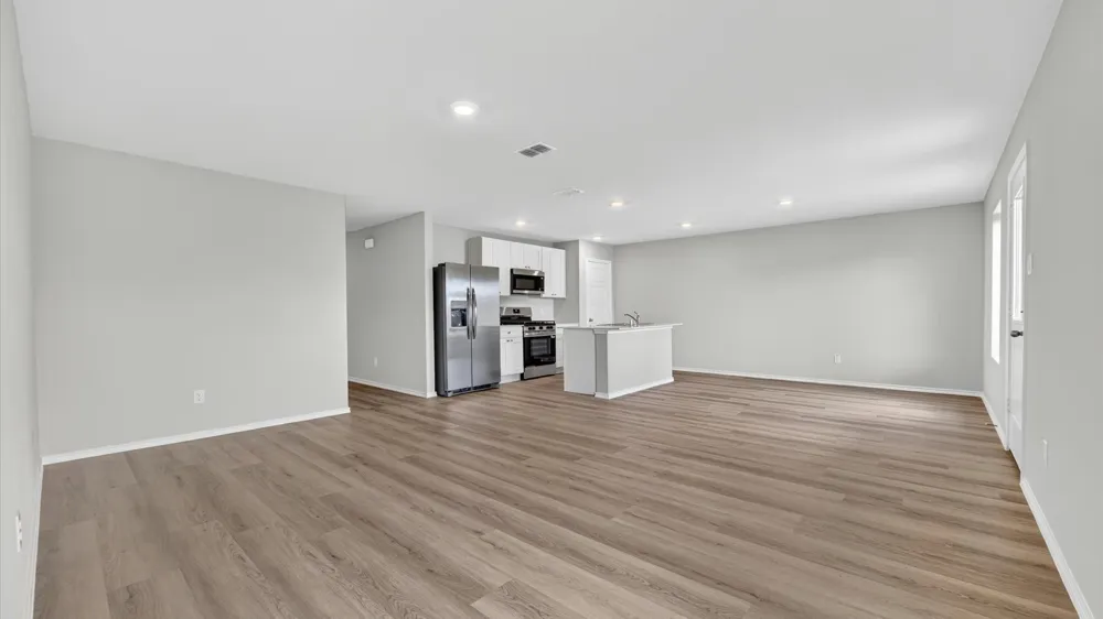 808 KING'S WAY Hillsboro, TX 76645