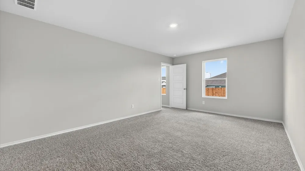 808 KING'S WAY Hillsboro, TX 76645