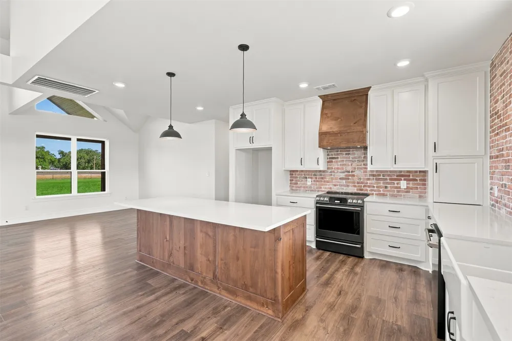 10 Keeter Lane Lipan, TX 76462