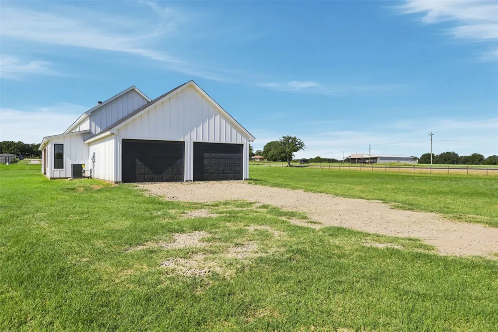 10 Keeter Lane Lipan, TX 76462