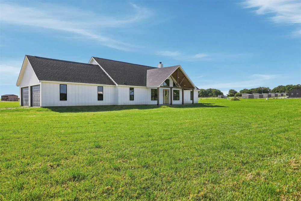 10 Keeter Lane Lipan, TX 76462