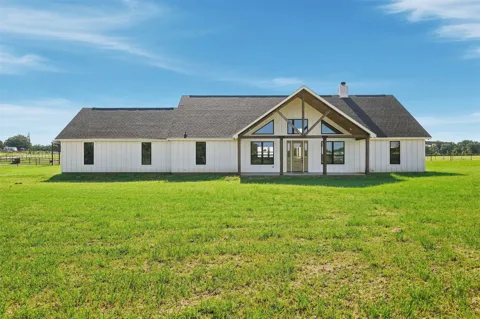10 Keeter Lane